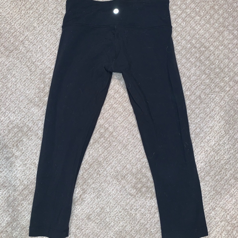 Lululemon Black WunderUnder Crops